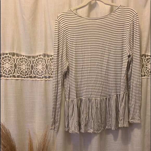 Striped blouse - Picture 2 of 3